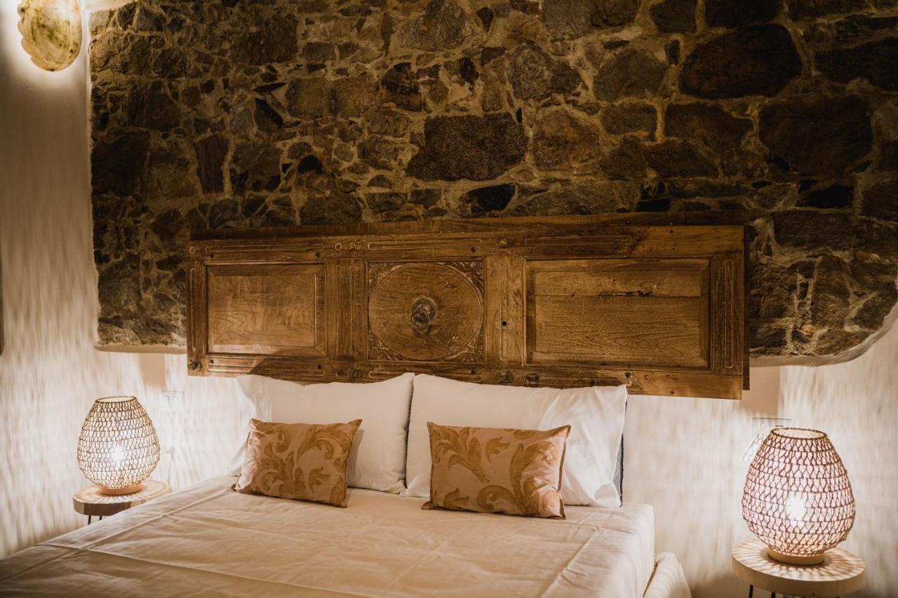 Moon'S Tower Suite&Rooms Portoscuso Buitenkant foto