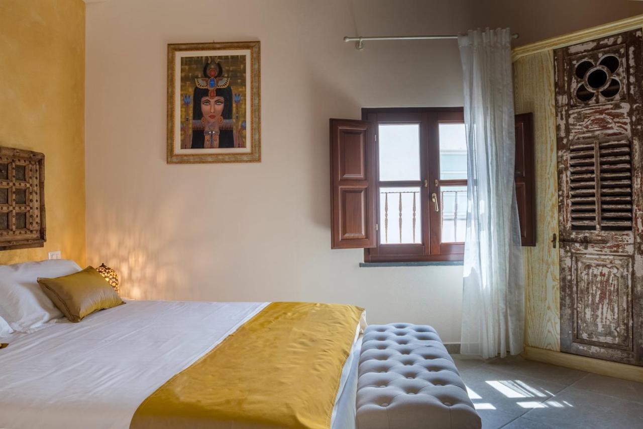Moon'S Tower Suite&Rooms Portoscuso Buitenkant foto
